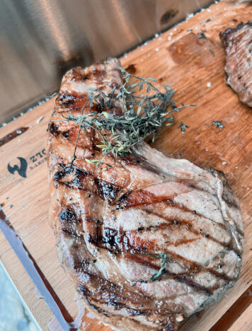 Steak vom Holzkohlegrill